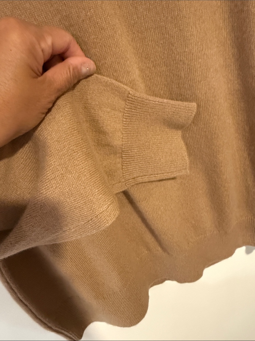 Quince Women’s  Crewneck Cashmere Sweater in Camel Brown - Medium - Picture 8 of 8